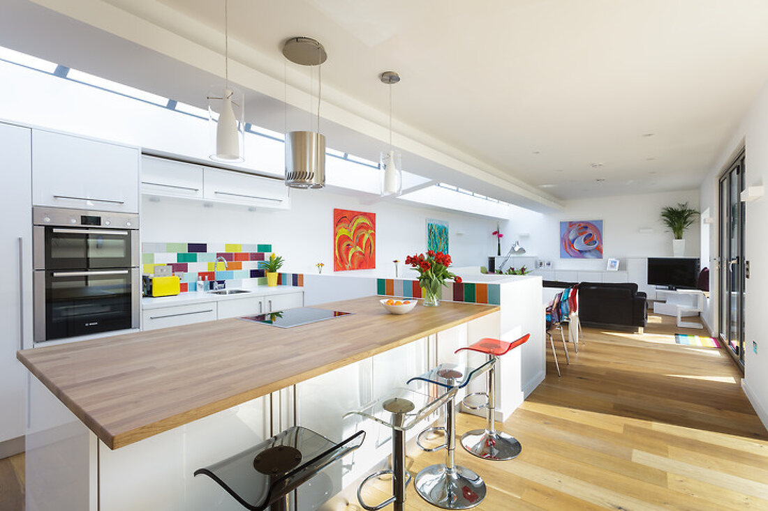 Keller mit Haus – Features kaufen – 11159640 living4media