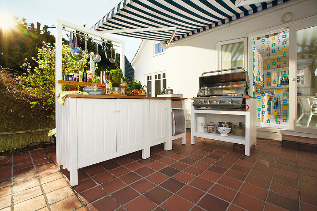 Outdoor Kitchen