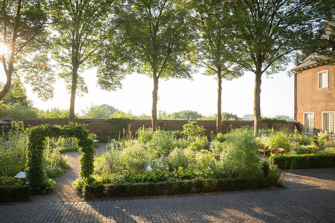 Klostergarten Features kaufen 12407049 living4media