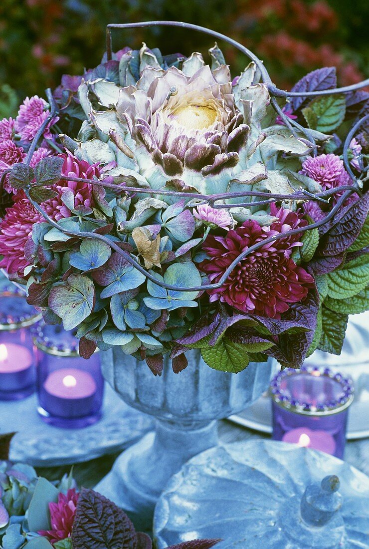 Flower arrangement in blue