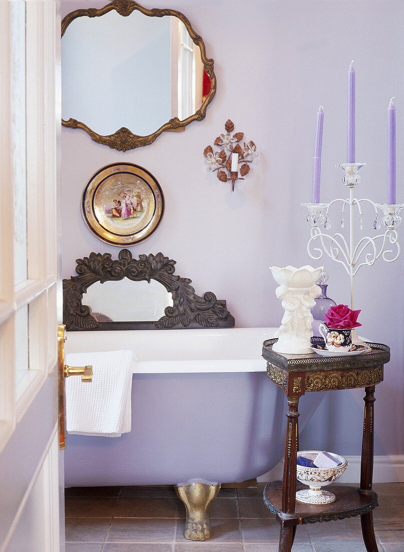 Mirror above bathtub