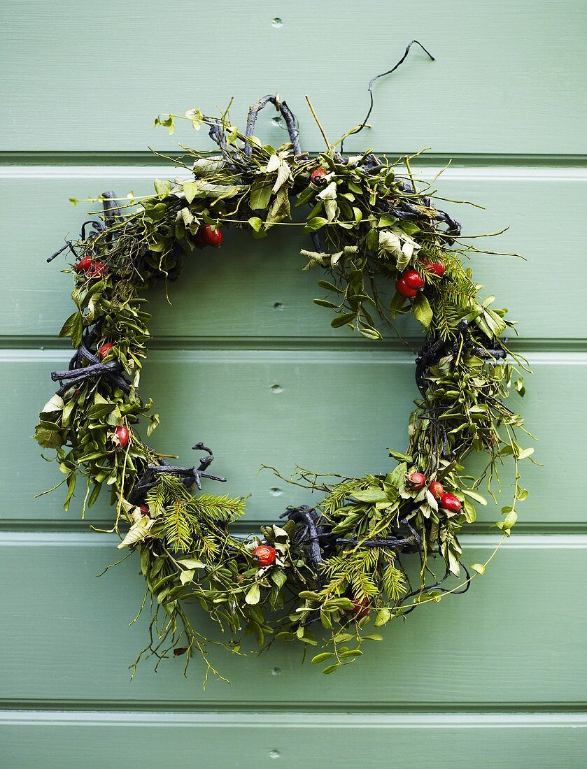 Wreath with rose hips