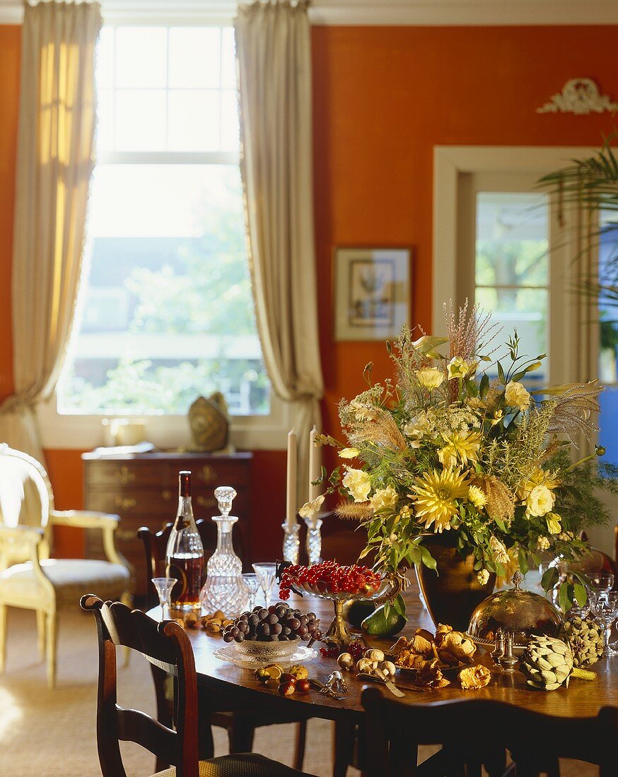 Dining room with summery table