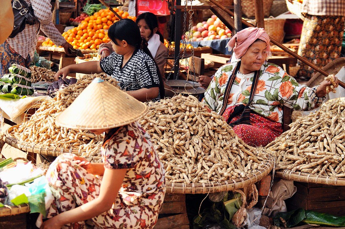 Marktszene in Burma