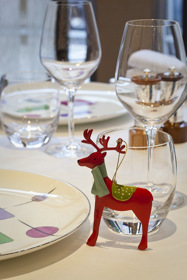 A table laid with Christmas decorations in a restaurant