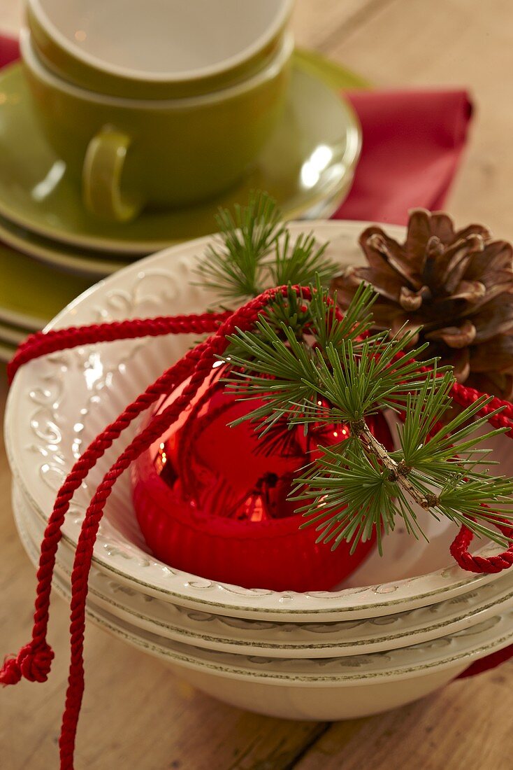 A plate with Christmas decorations
