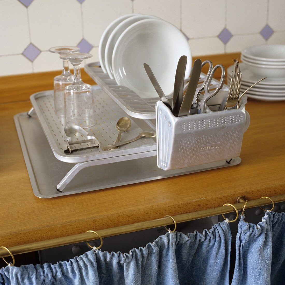 A drainer on a tray