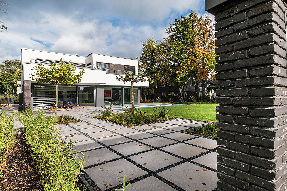 modern architecture house in the Bauhaus style, Oberhausen, Nordrhein-Westfalen, Germany