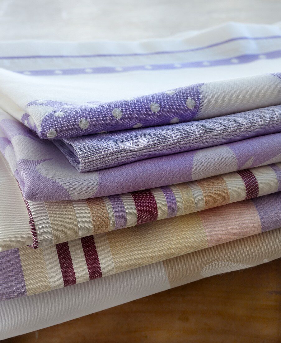 Folded table cloths