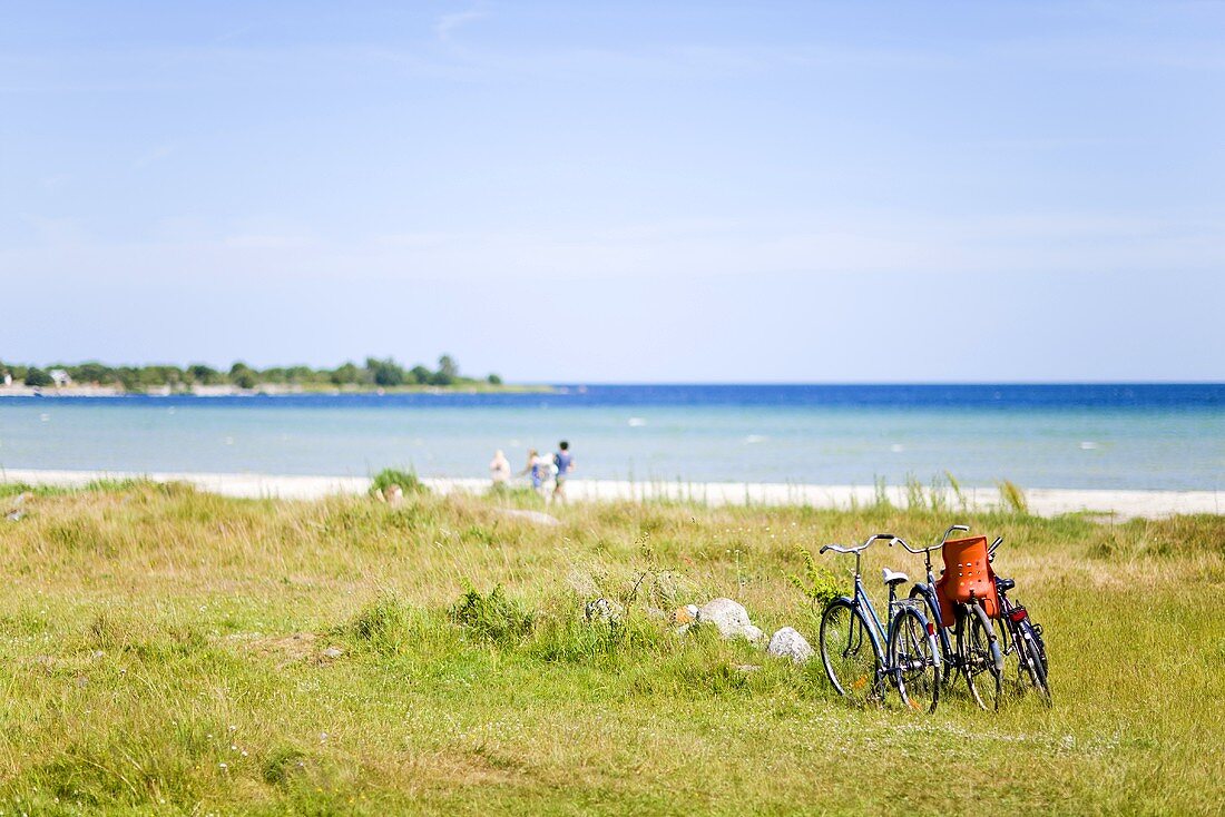 Fahrräder am Strand