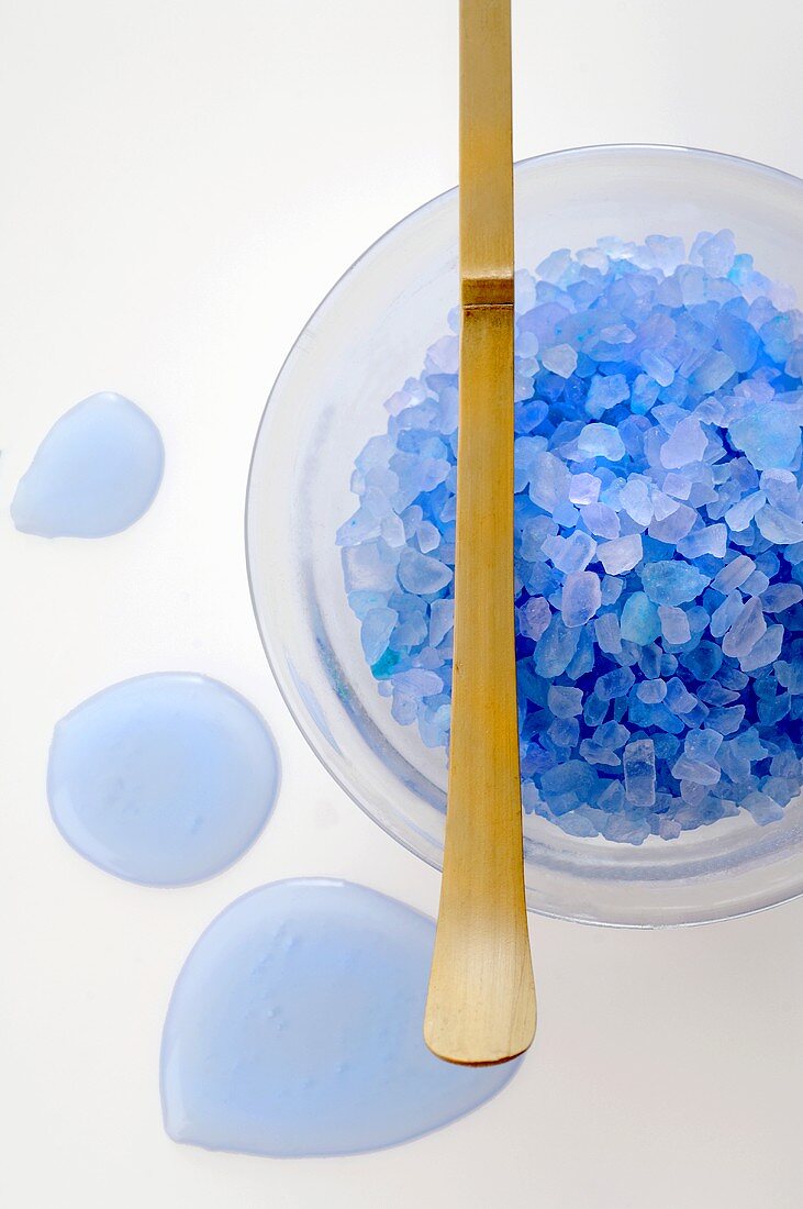 Blue bath salts