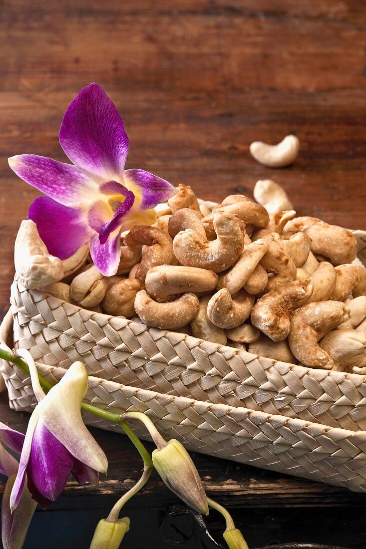 Spiced cashew nuts (Thailand)