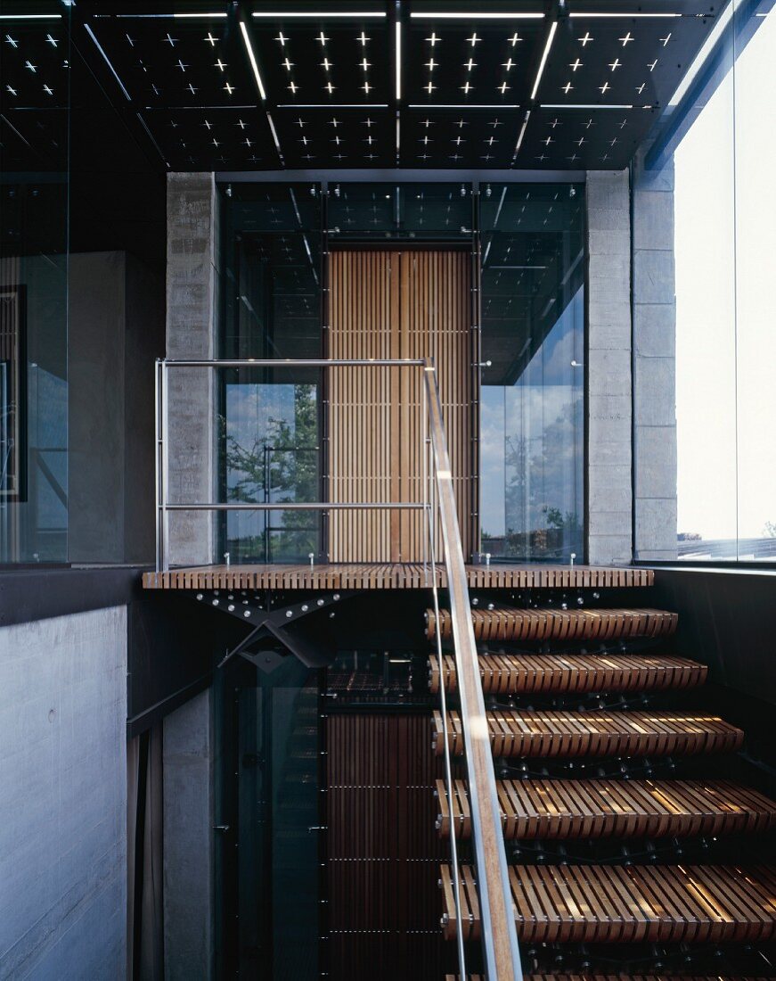 Stairwell with lift