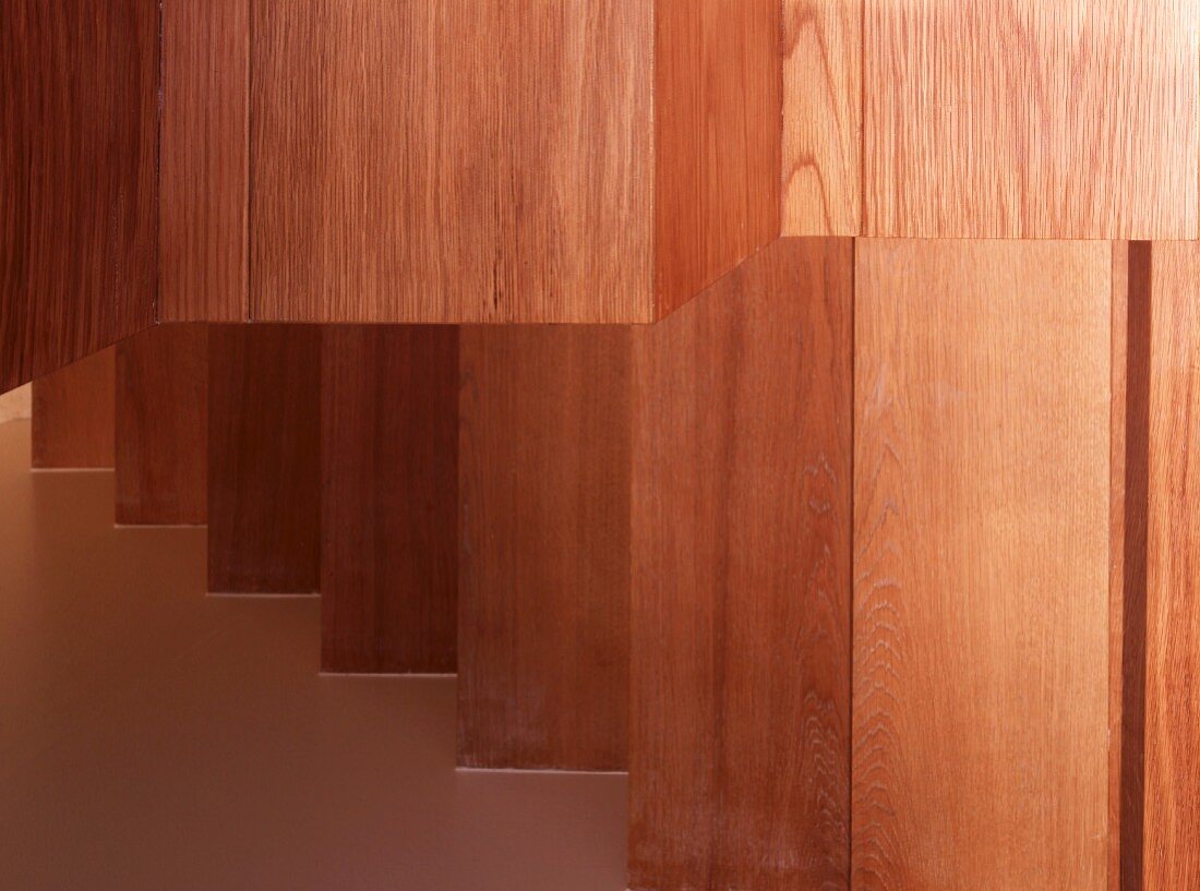 Moderne Treppe aus Holz