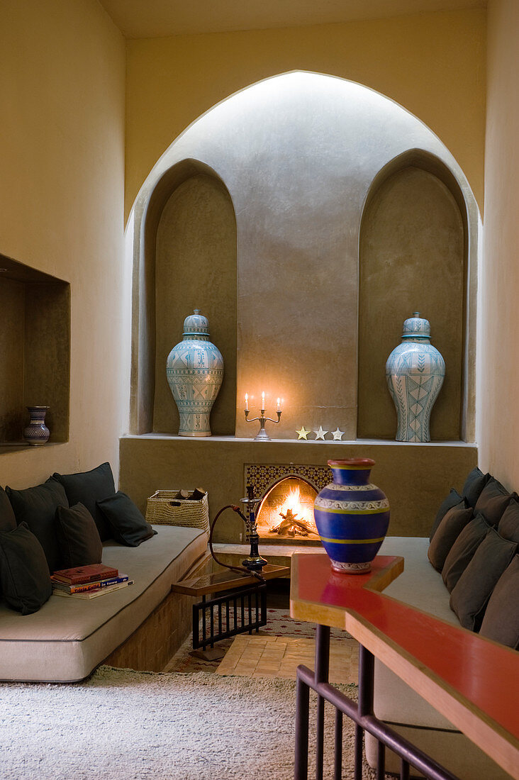 Marokkanisches Wohnzimmer mit stimmungsvoller Atmosphäre