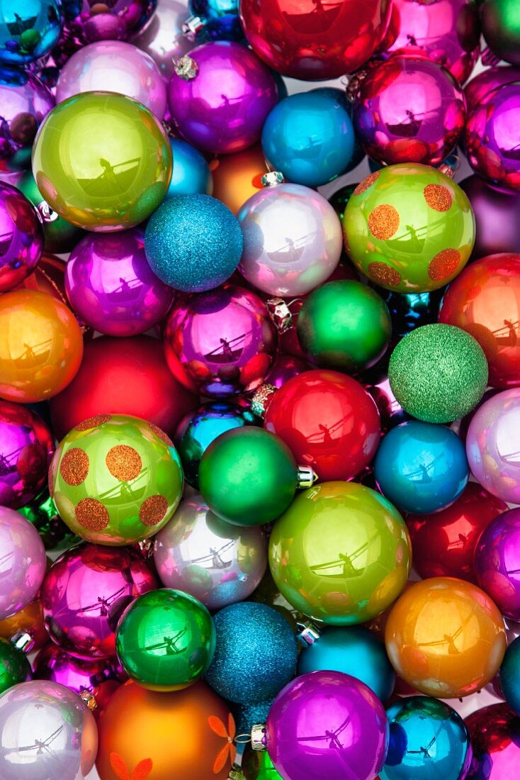 Many colourful Christmas tree baubles