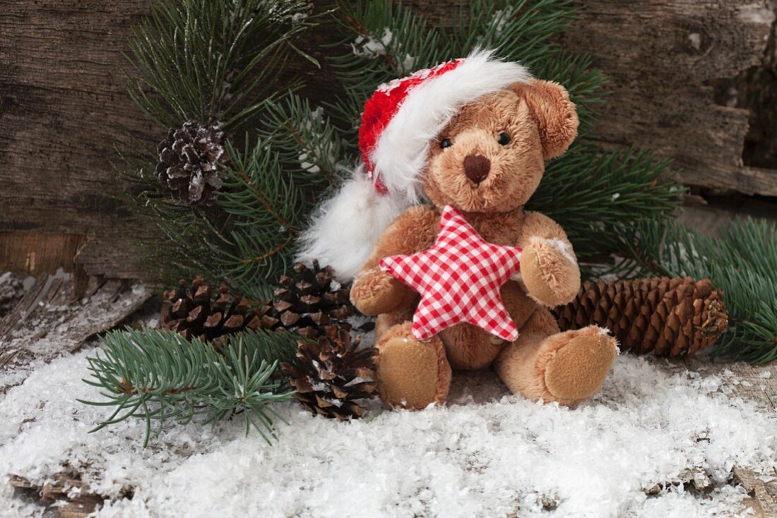 Weihnachtsdeko mit Teddybär