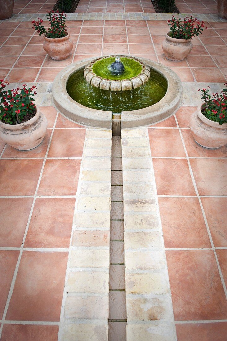 Detail fountain in courtyard
