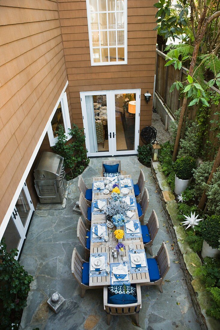 Aerial view patio with dining table