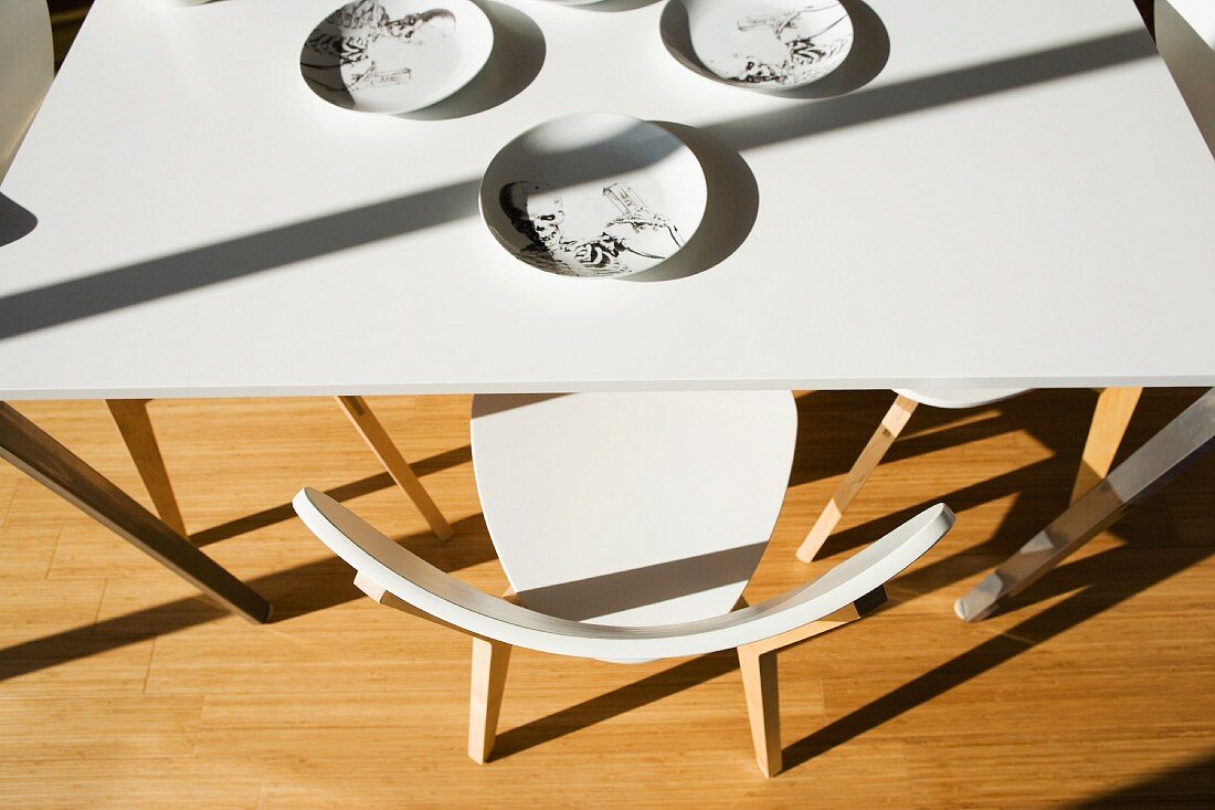 Modern Dining Table and Chairs