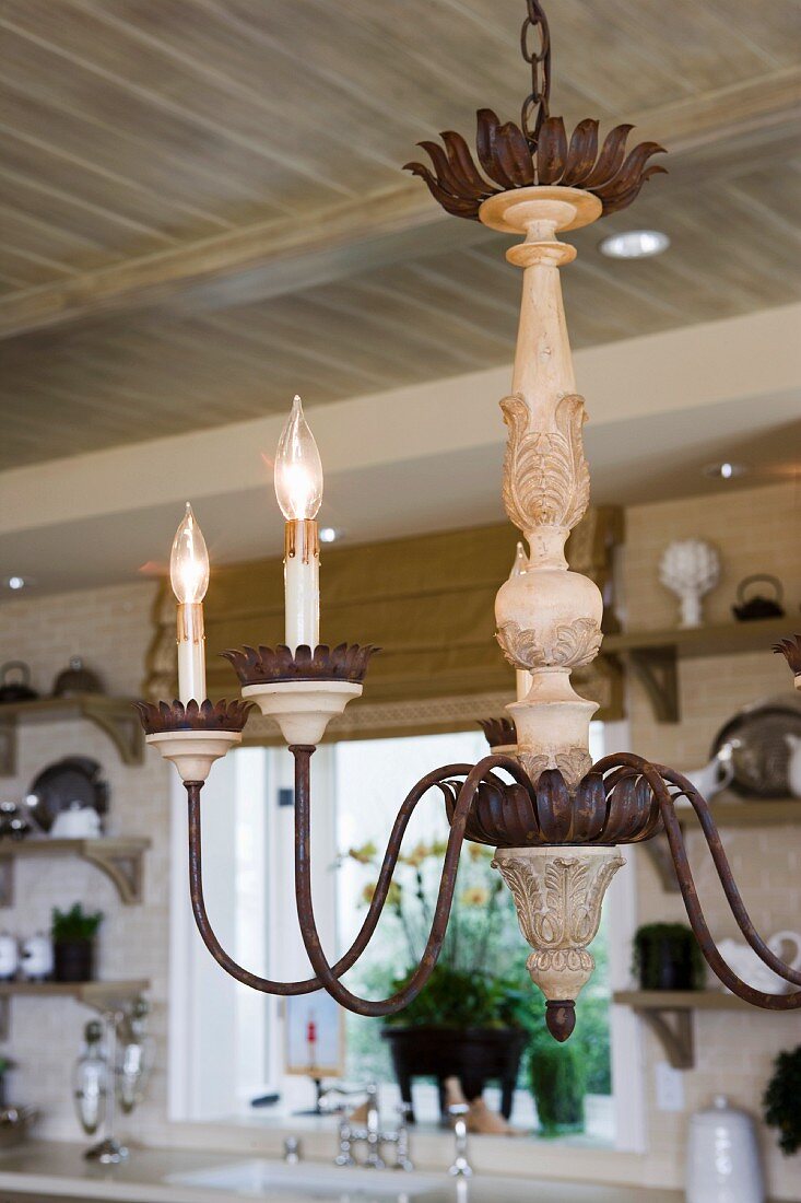 Contemporary candelabra chandelier