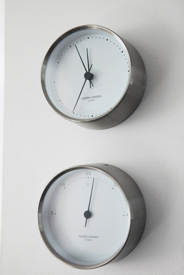 Matching clock and thermometer in modern, maritime design