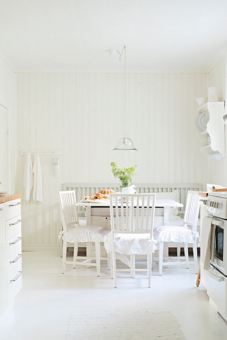 Kitchen-dining room in white, Scandinavian, shabby-chic style