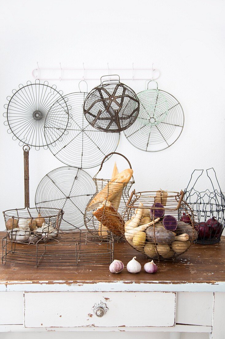 Decorative kitchen containers, dishes and baskets made from wire