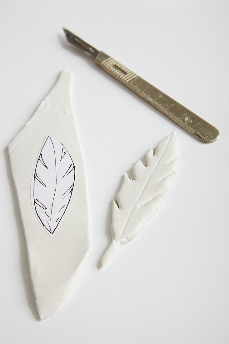 Hand-crafting ornamental leaves from modelling compound