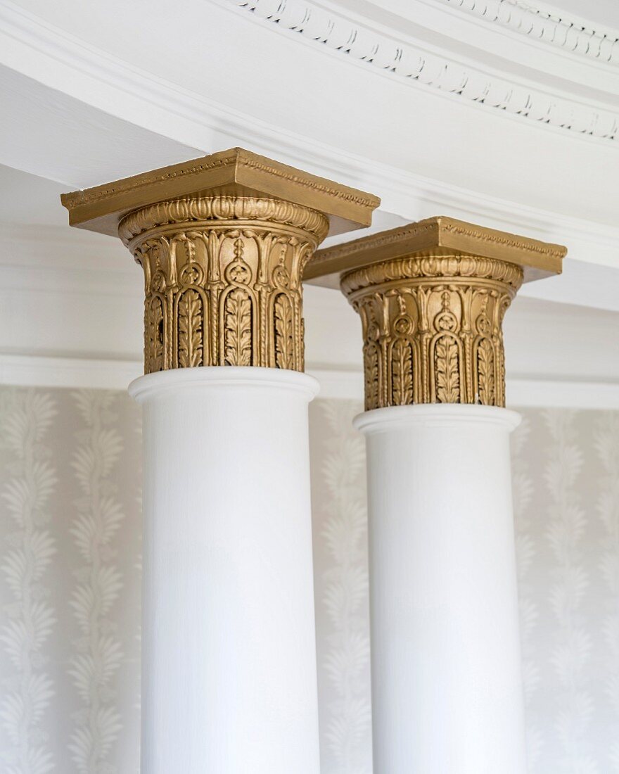 Detail of gilt column capitals