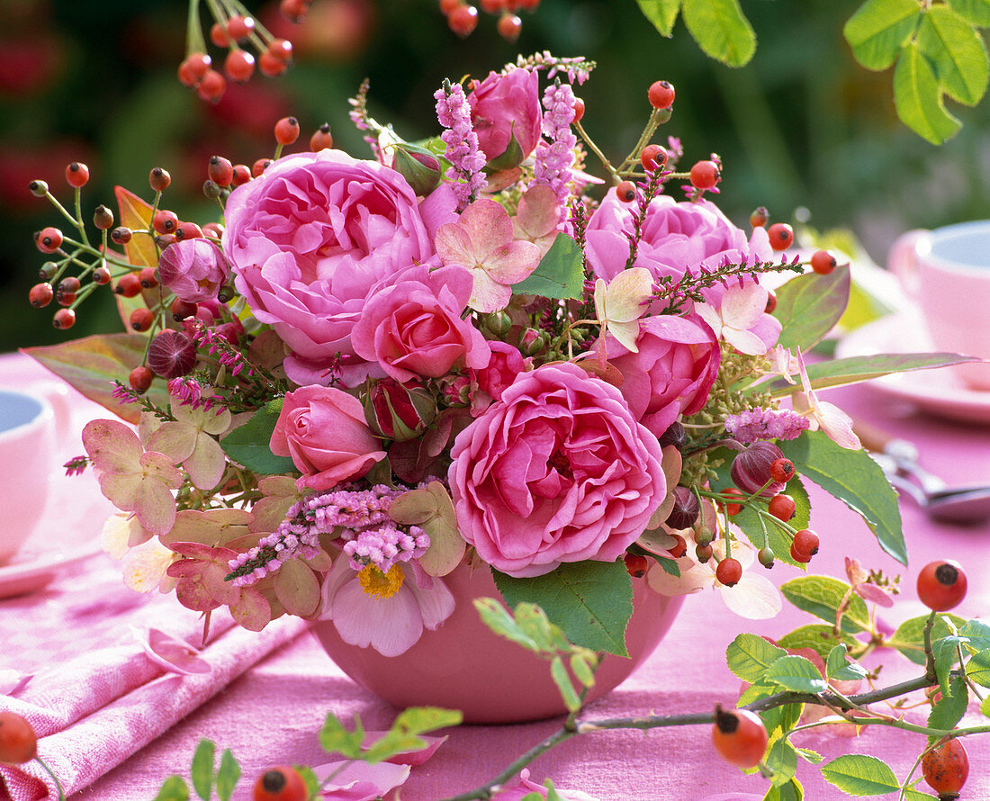 Bouquet made of Rose, hydrangea, anemone