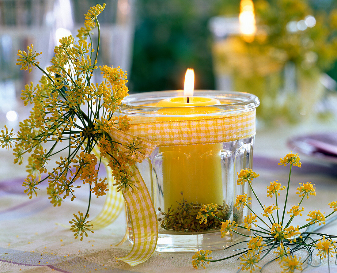 Windlicht in Glas mit Foeniculum (Fenchel)