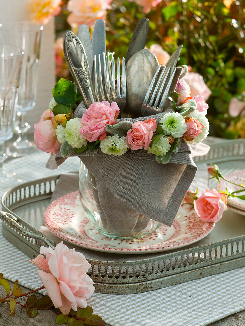 Cutlery in Glass Vase with Napkin, Pink Wreath (Rose)