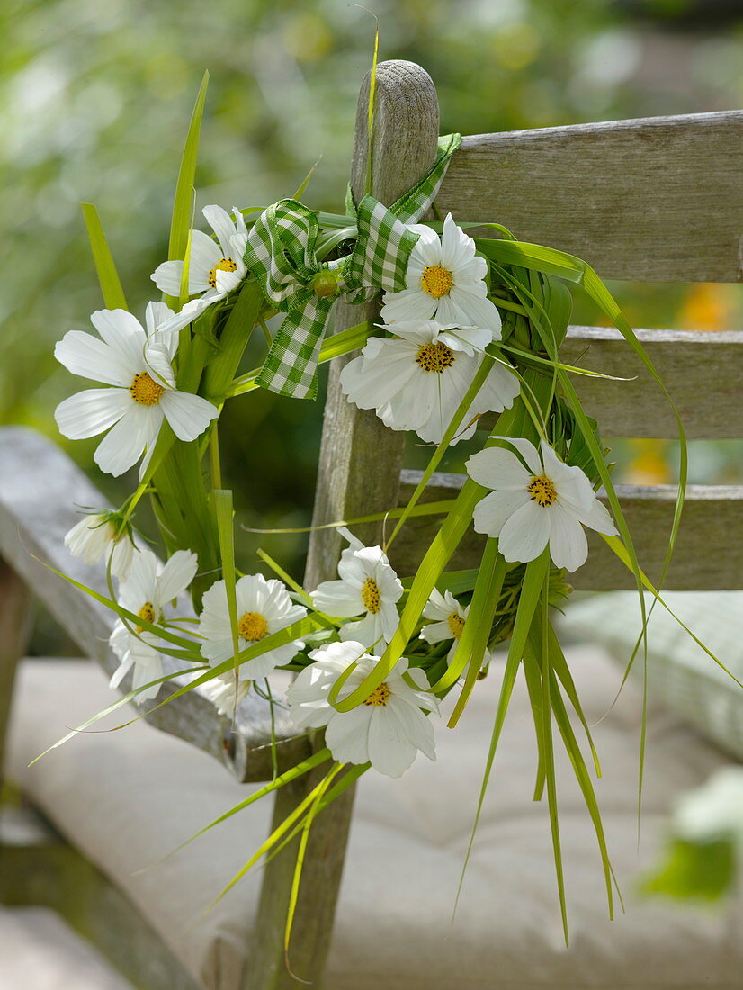 White garden cosmoss and grasses wreath