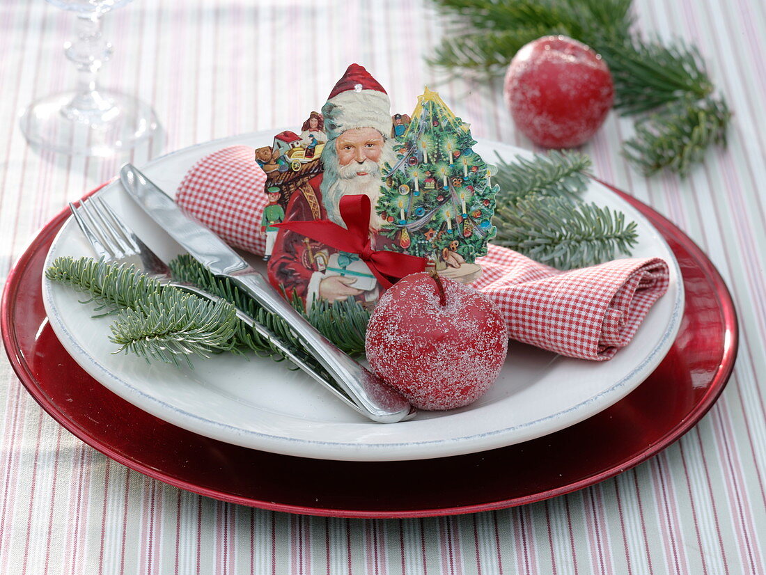 St. Nicholas wafer on crumbed napkin, sugared apples