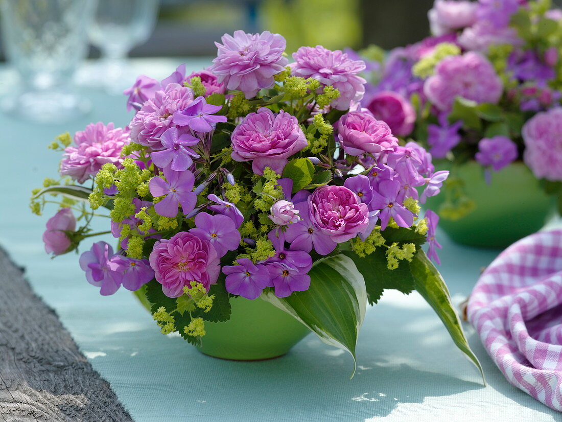 Pinkes Duftgesteck mit Rosen und Phlox 4/4