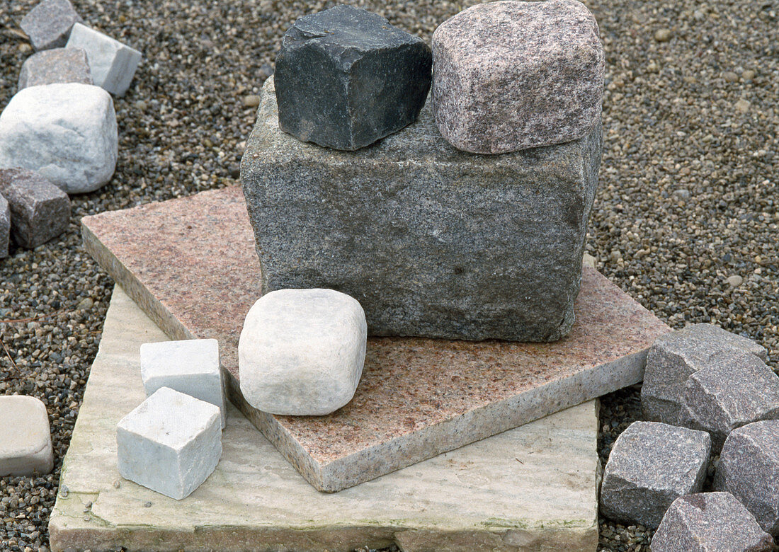 Natursteine - Quarzit-, Granitplatte, Kopfsteinpflaster,