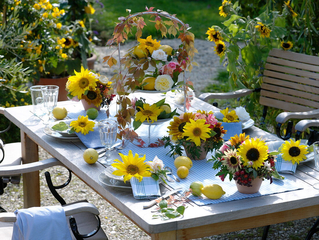 Sonnenblumen - Tischdeko im Spätsommer
