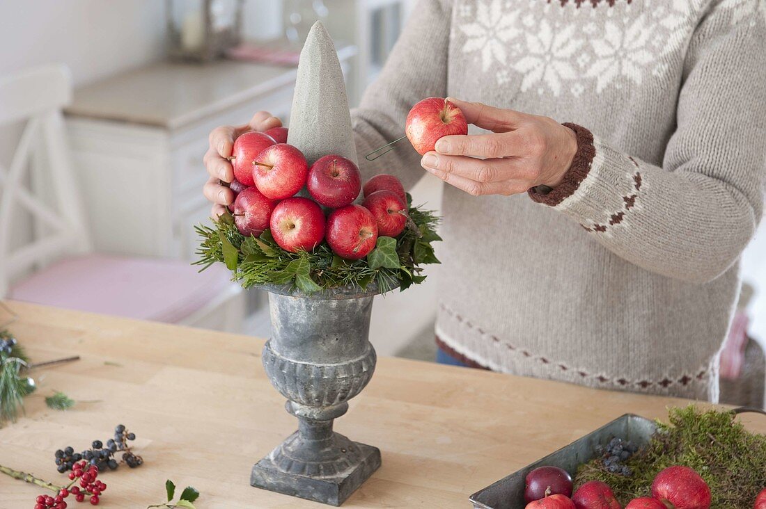 Apfelkegel auf grauer Spindel-Vase 4/6