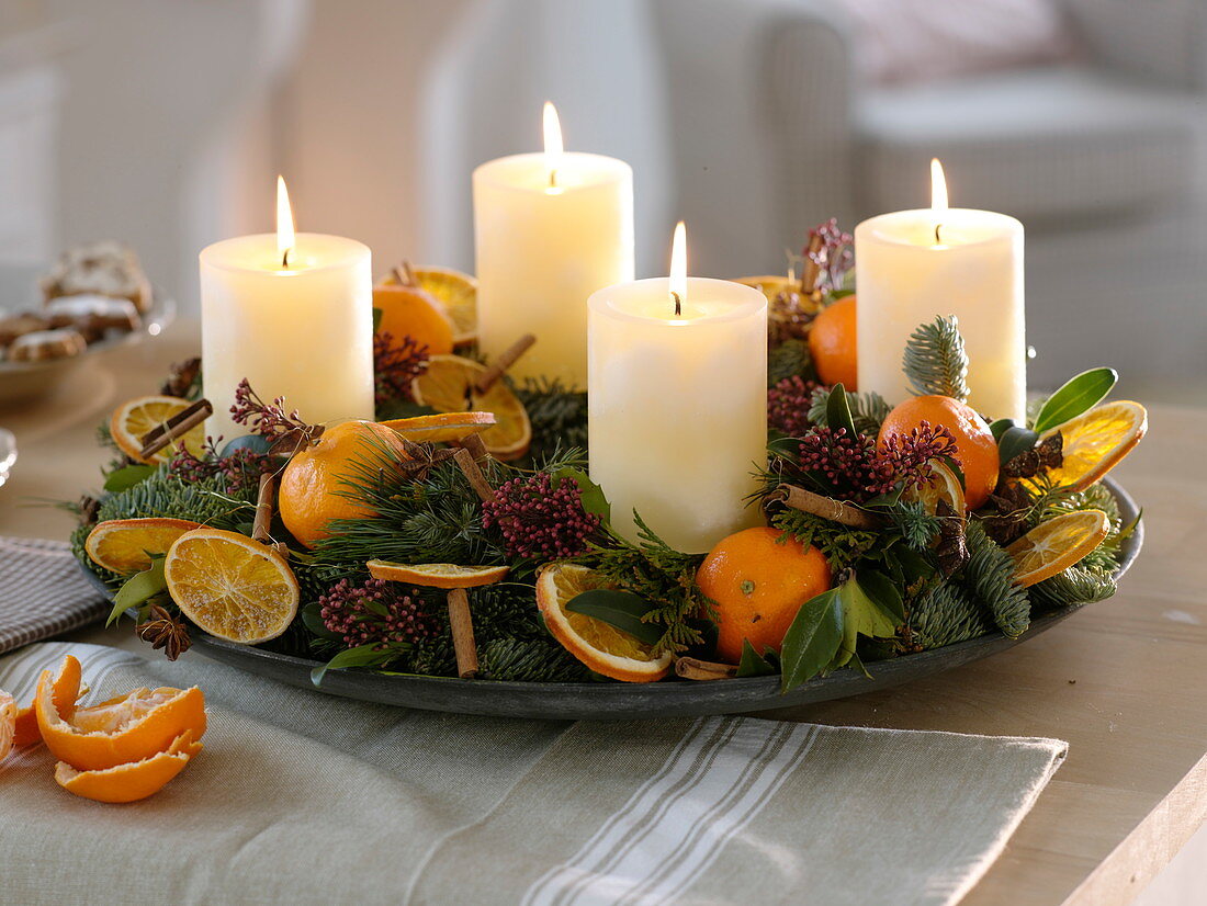 Naturally decorated Advent wreath