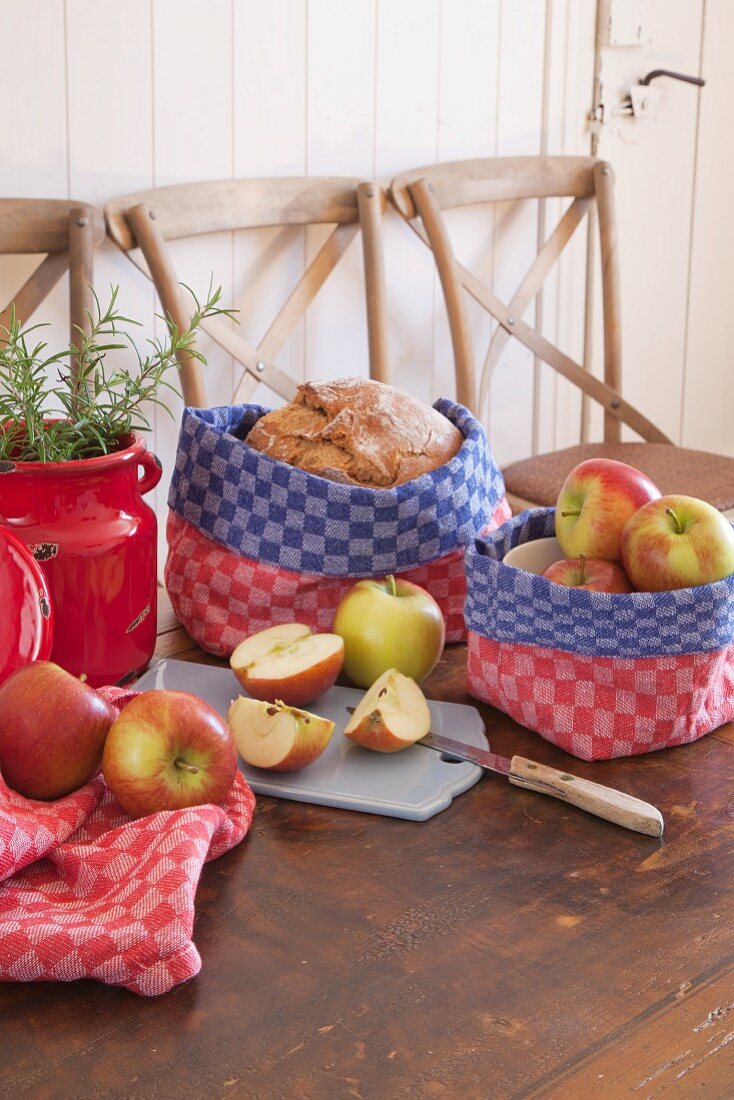 Baskets for fruit and bread hand-made from red and blue checked linen