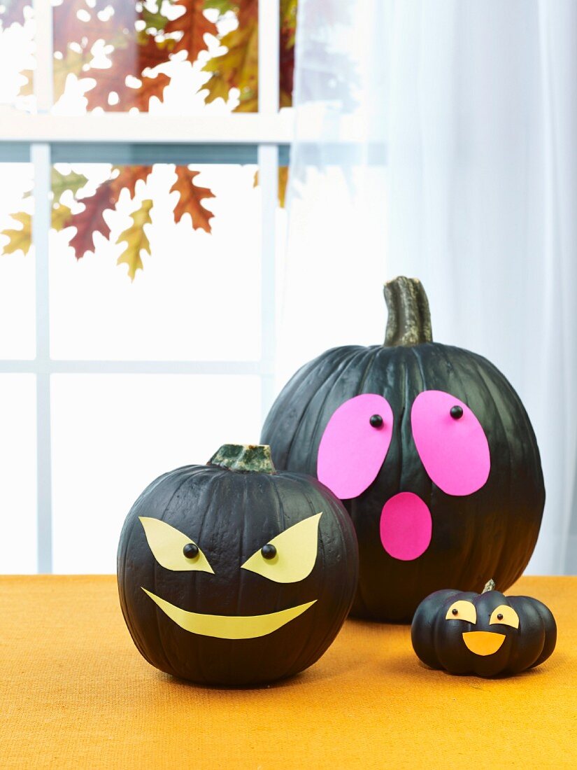Pumpkin ghosts as Halloween decoration