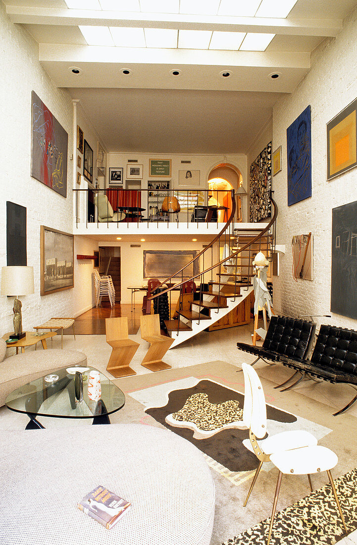 Gallery level in double-height loft apartment