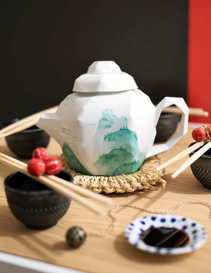 Dekorative japanische Teekanne