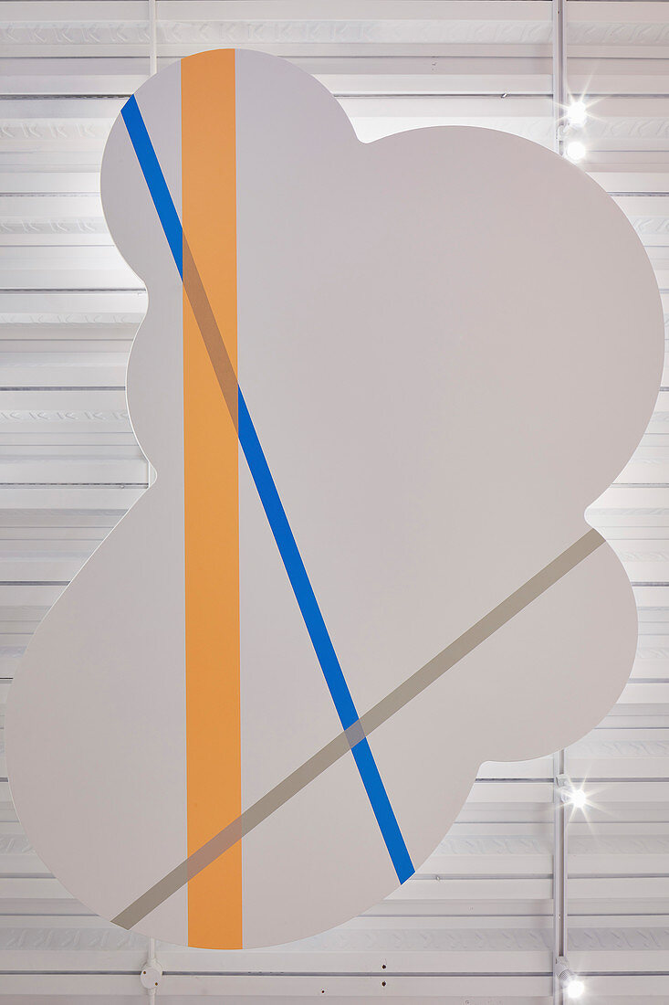 Abgehängte Decke mit bunten Streifen in Wolkenform, HARU Gallery, London