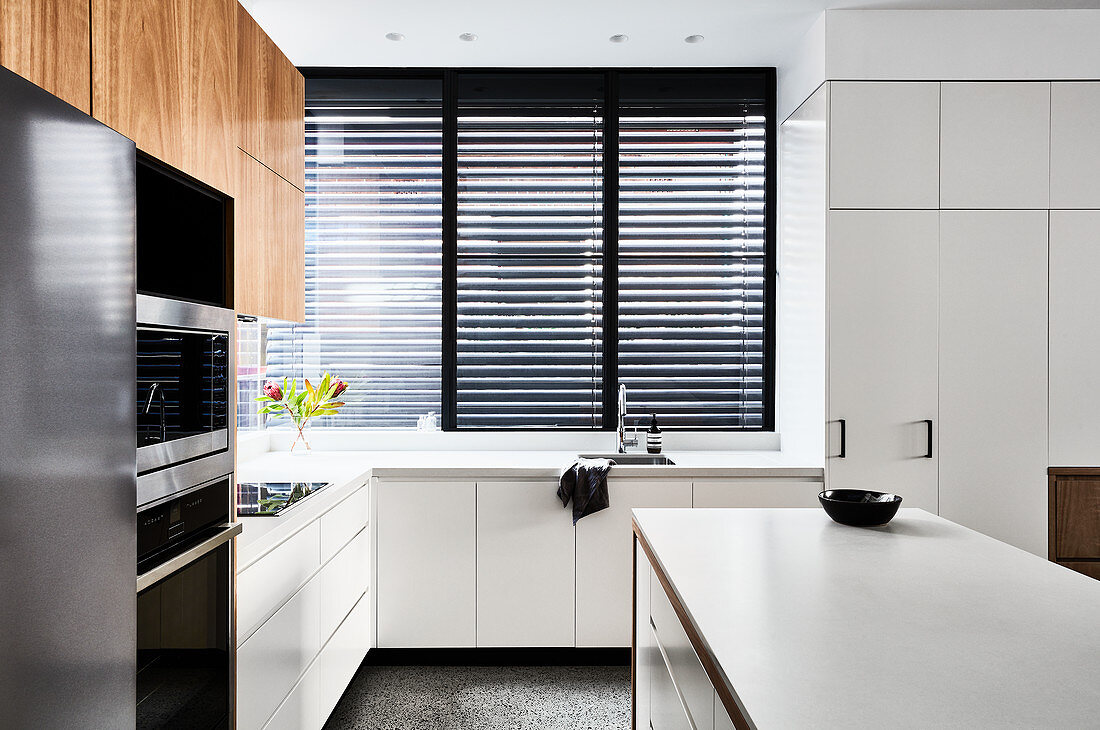 Clean lines in modern, minimalist kitchen