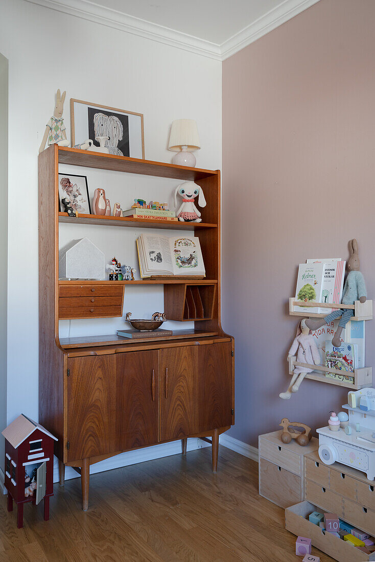 Scandinavian bookcase in child's bedroom