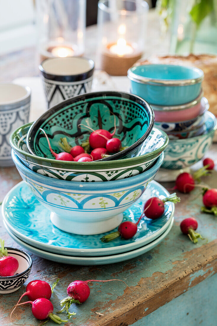 Moroccan stoneware with radishes