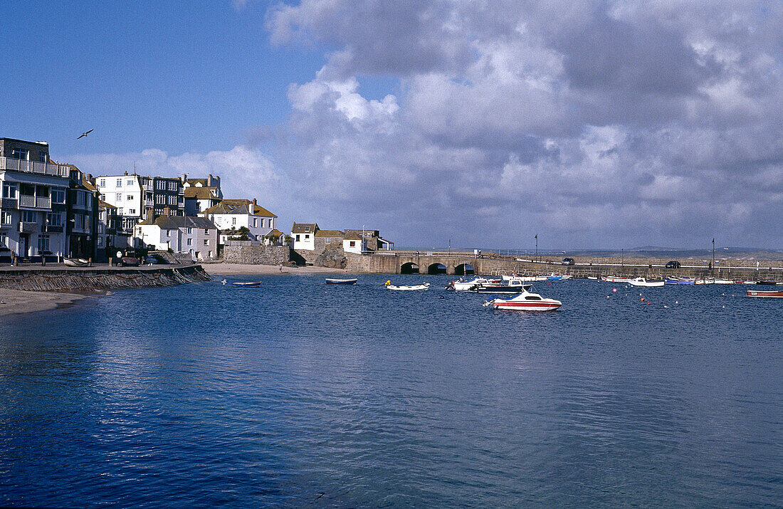 View of St.Ives harbour