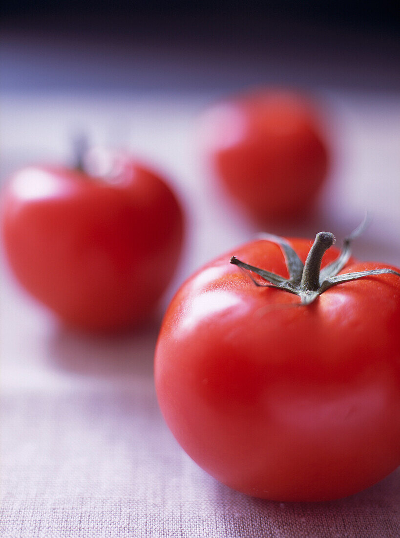 Ganze Tomaten